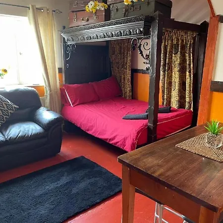 Oyo Yarm Bed & Breakfast