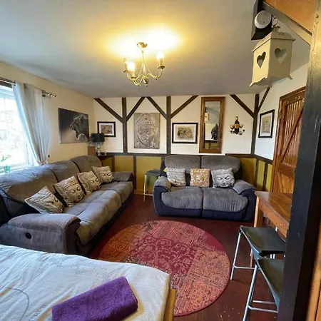 Oyo Yarm * Kirklevington