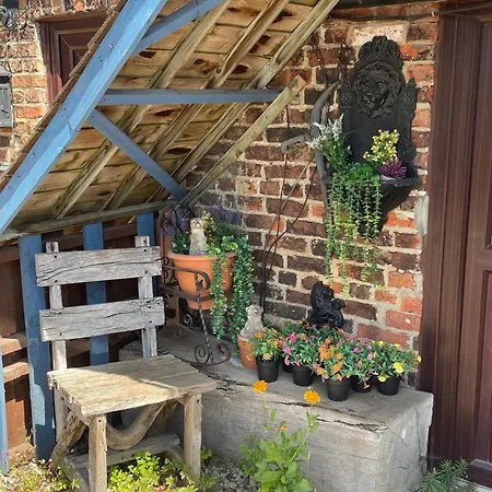 Oyo Yarm * Kirklevington